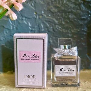 Christian Dior Miss Dior Blooming Bouquet Eau de Toilette Dabber